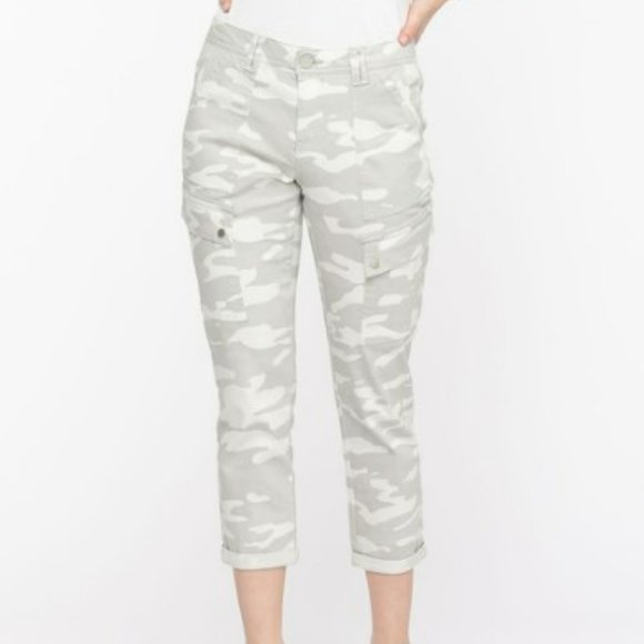 DEMOCRACY "AB"SOLUTION CAMO UTILITY CROP - Picture 1 of 6